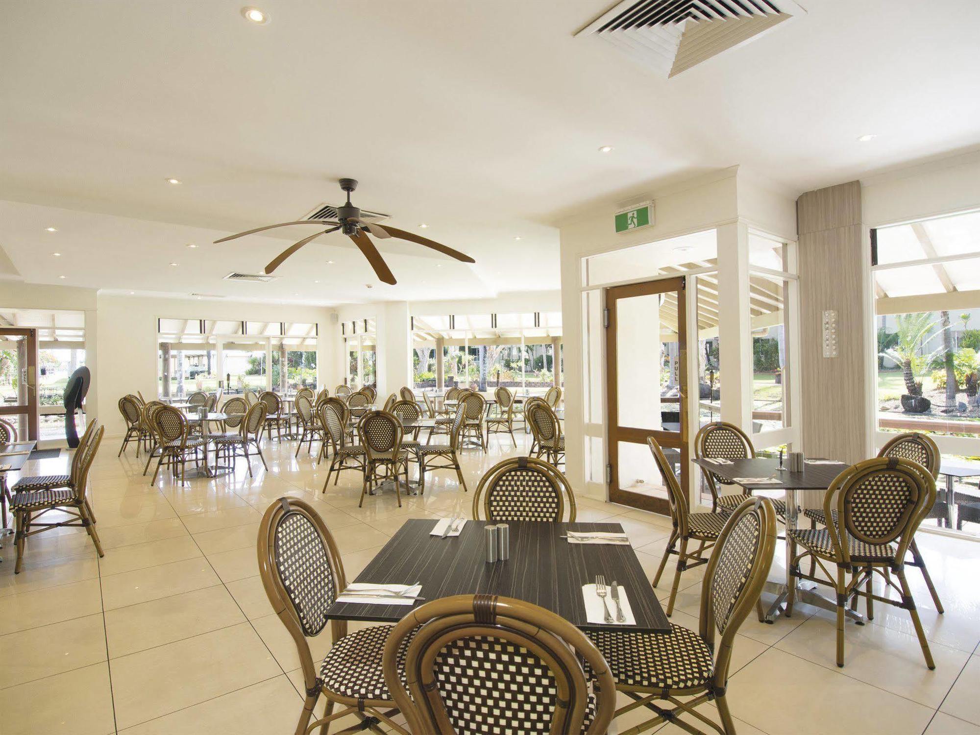 Oaks Sunshine Coast Oasis Resort Caloundra Buitenkant foto